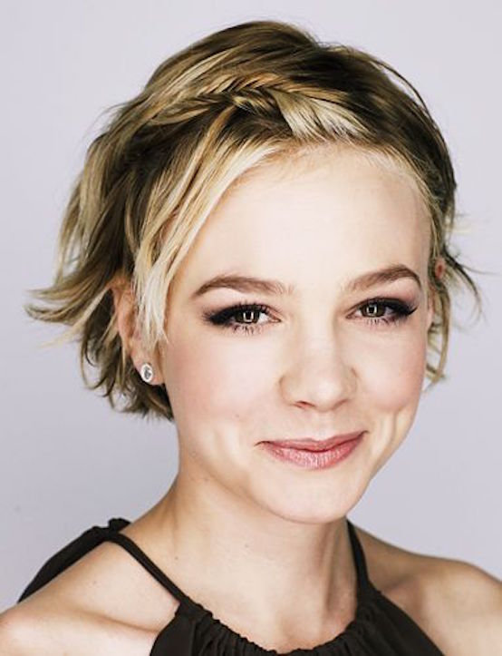 Carrie Mulligan's grown out pixie