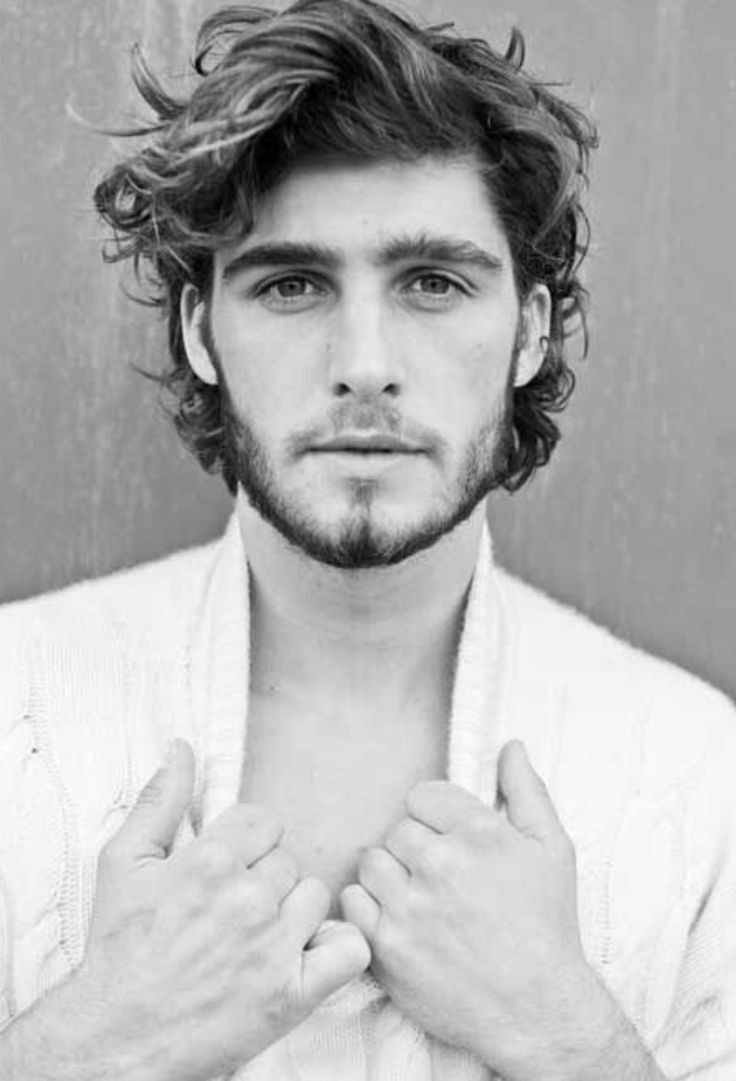 Cool Men Hairstyles with Thick Wavy Hair