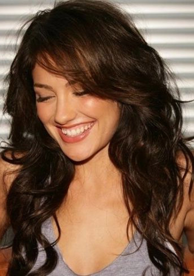 Curly Hairstyles For Medium Hair With Bangs