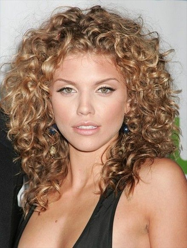 Curly Hairstyles and Naturally Curly Hair