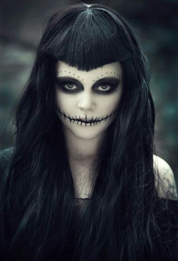Freaky And Scary DIY Halloween Face Paint Ideas