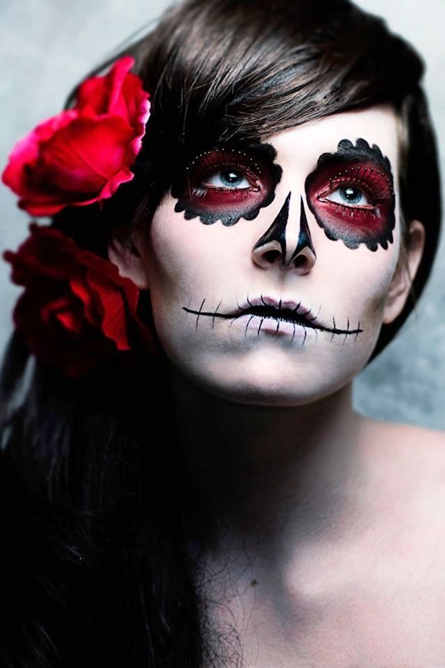 Girly Sugar Skull Halloween Makeup