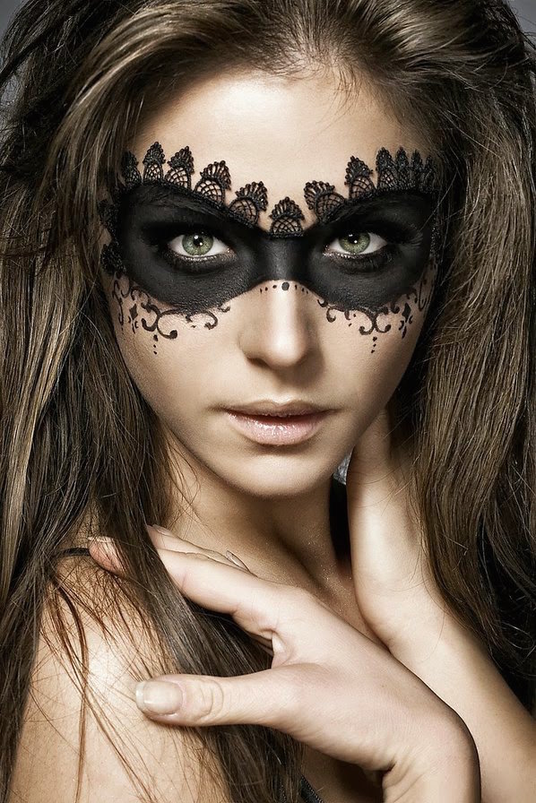 Incredible (and Easy) Halloween Makeup