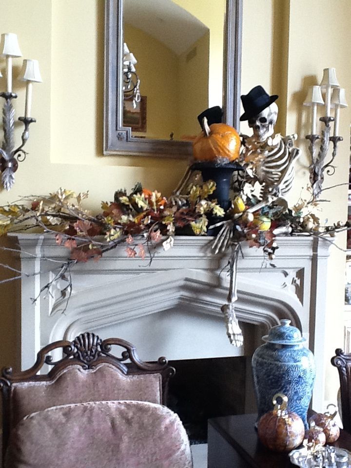Last-Minute Ways to Style Your Haunted Halloween Mantle
