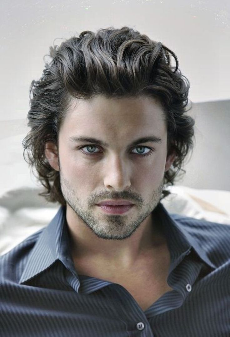 20 Cool Curly Hairstyles For Men - Feed Inspiration