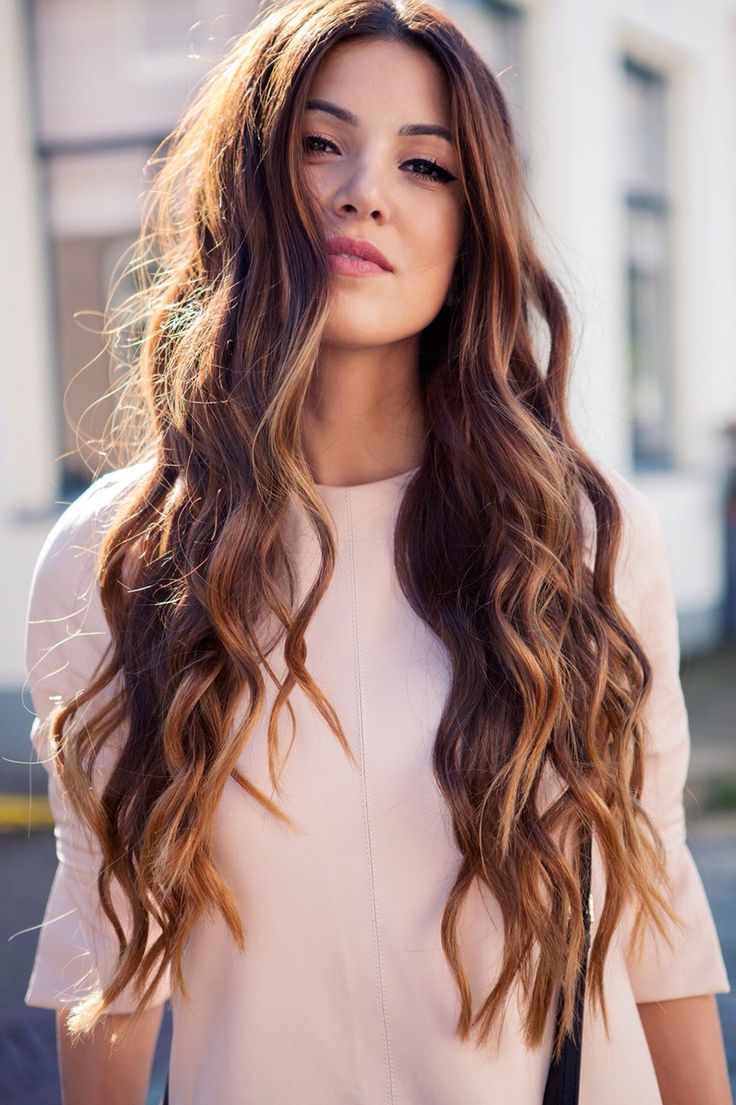 Long Wavy Hairstyles and Straight Hairstyles