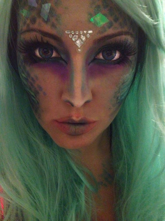 Mermaid makeup around halloween
