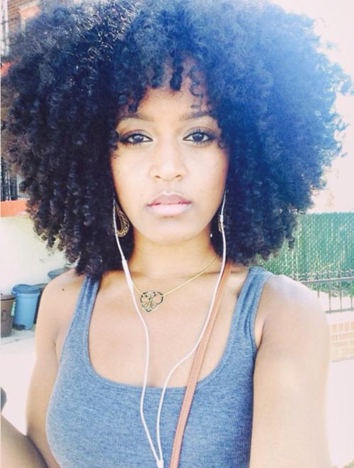 Natural kinky curly hairstyle
