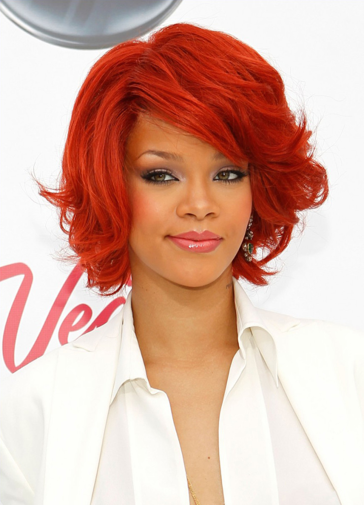 Rihanna red hairstyles for short wavy hair