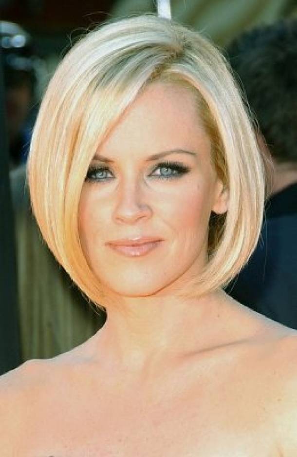 Short Hairstyles For Oval Face Shapes