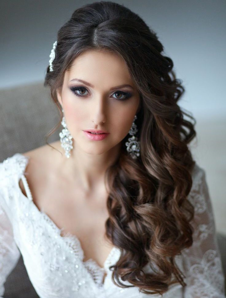 Super Cute Wedding Side Swept Curly Hairstyles
