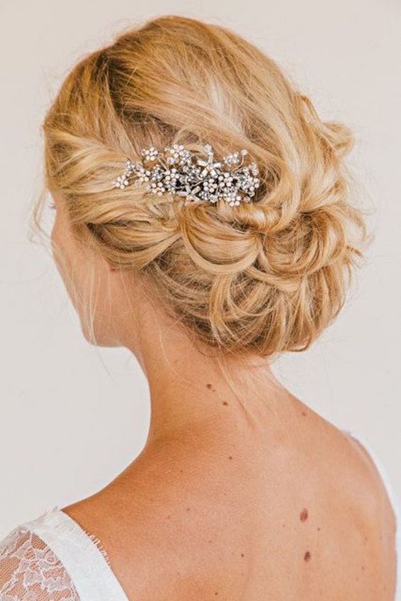 The perfect hairpiece for this romantic updo