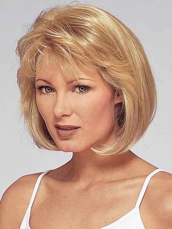 Trendy Hairstyles for Women Over 50 Look Young