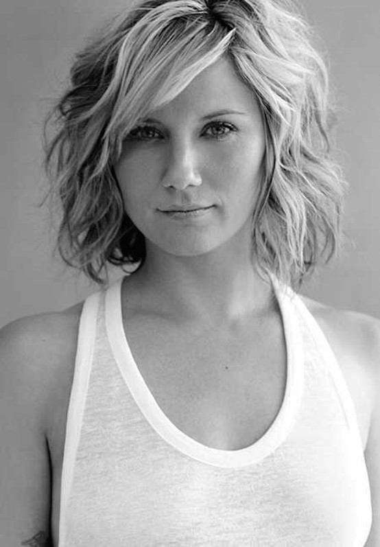 Wavy Hairstyle for Short Hair