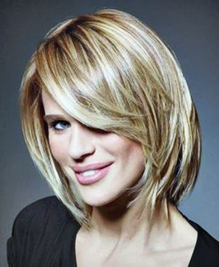 cute hairstyles for women over 30