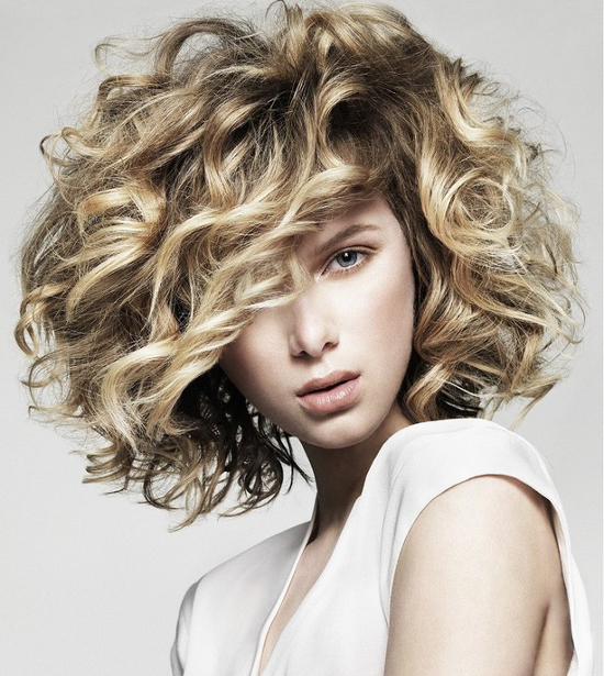 hairstyles for curly frizzy hairs
