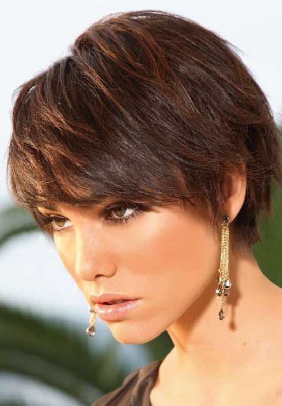 short shaggy hairstyle for thick hair's