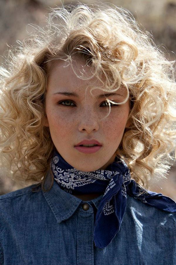 style curly bangs