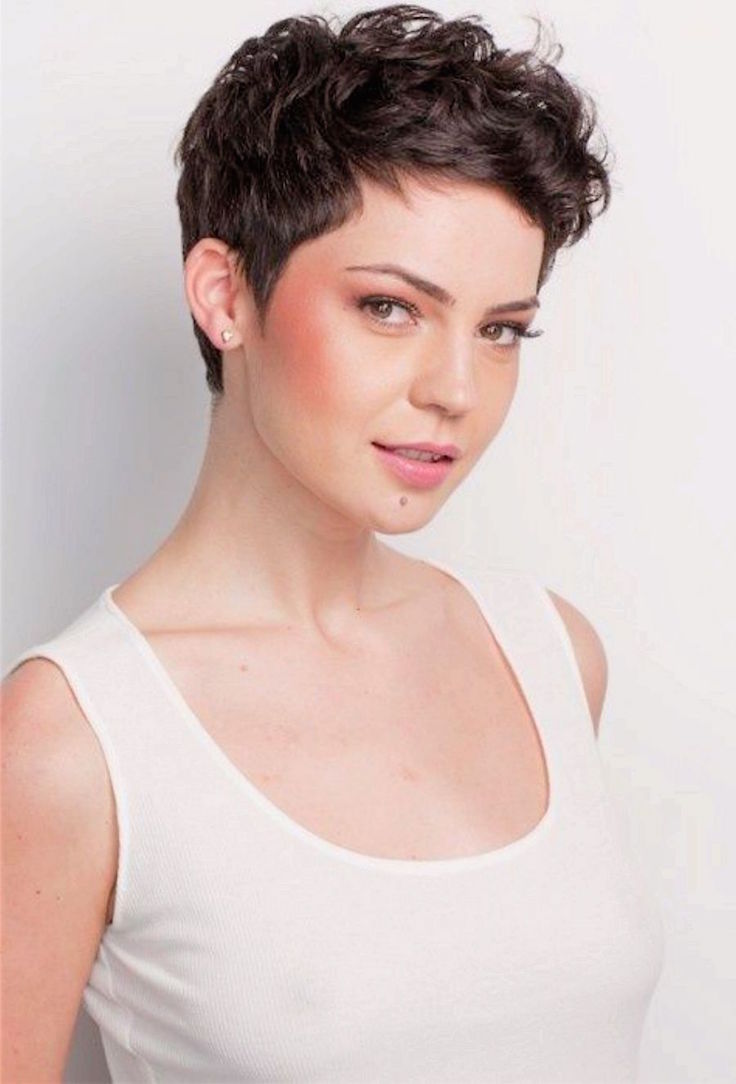 very curly short hairstyles