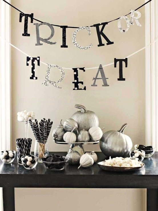 Black And White Halloween Decorating Ideas