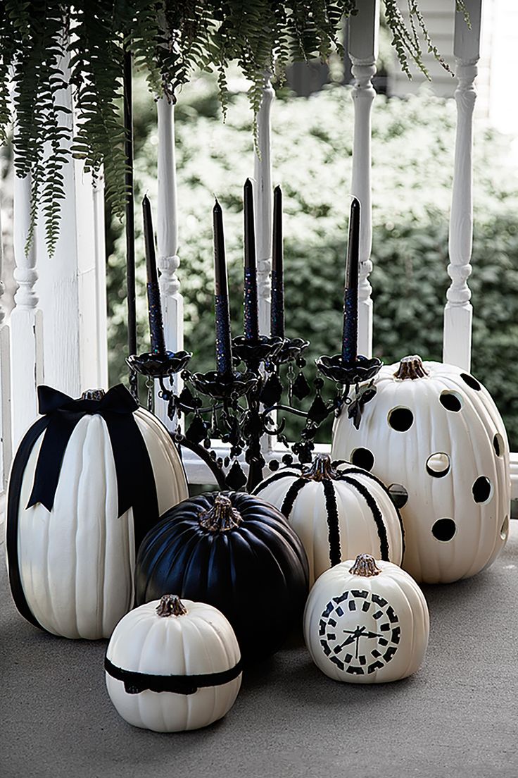 Black and White Halloween Pumpkins