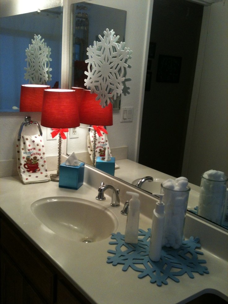 christmas holiday bathroom decor ideas