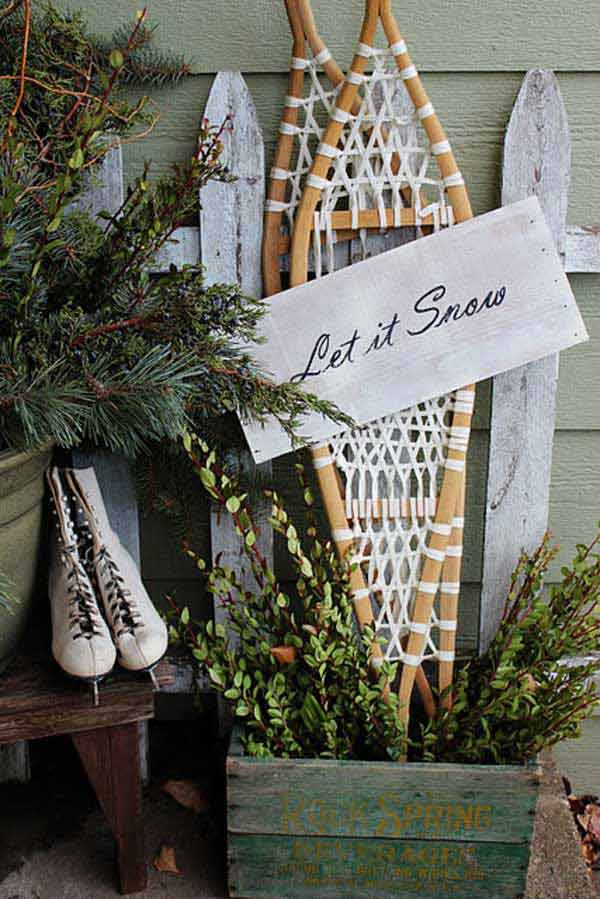 23 Christmas Porch Decor Ideas To Try This Year  Feed Inspiration