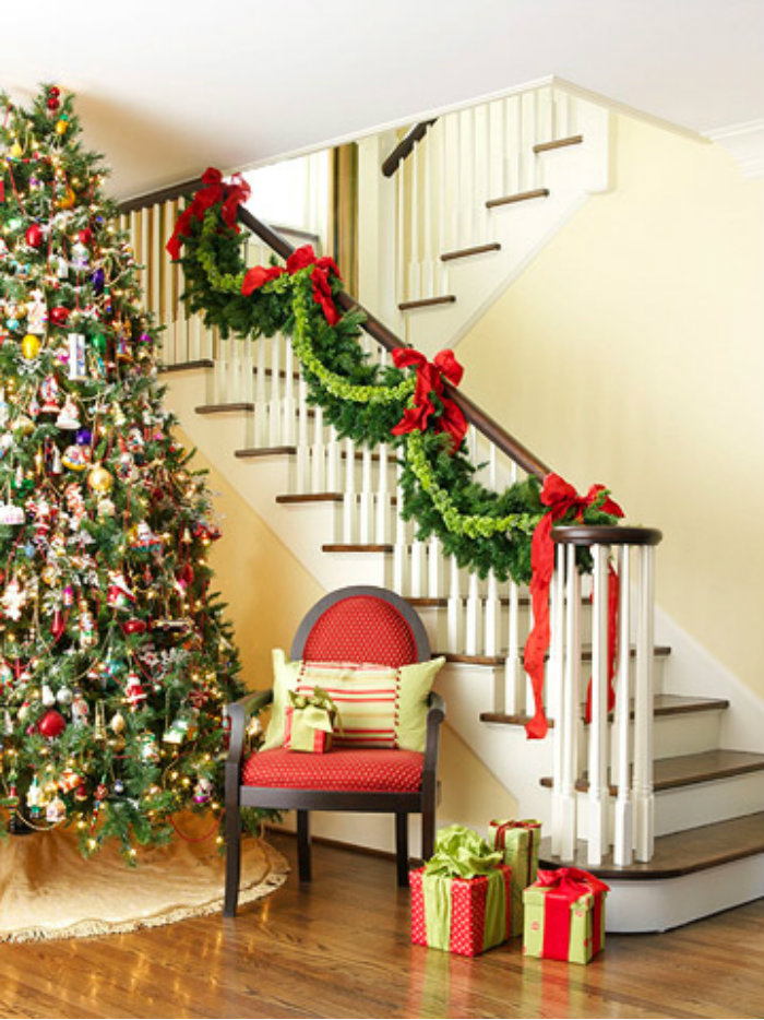 christmas staircase decorating idea