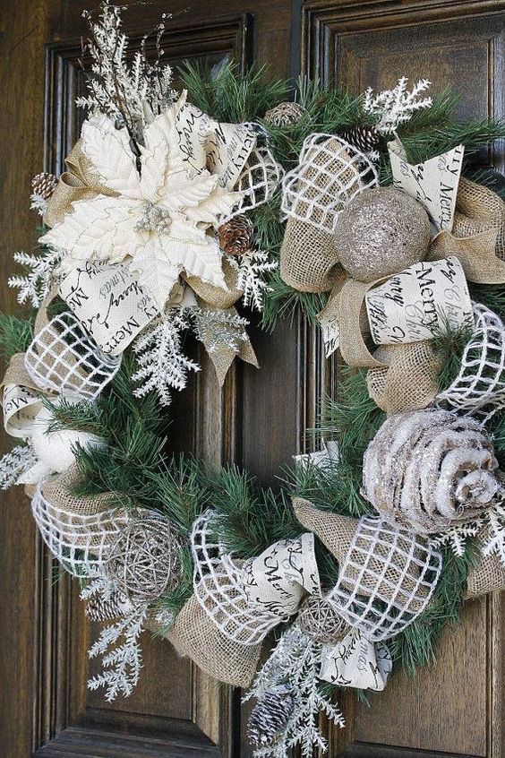 30 Christmas Wreaths Decorating Ideas To Try Now - Feed Inspiration