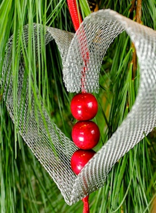 DIY Christmas Heart Ornament