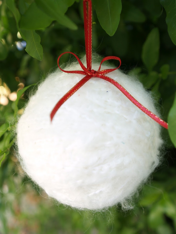 DIY Snowball Christmas Ornaments