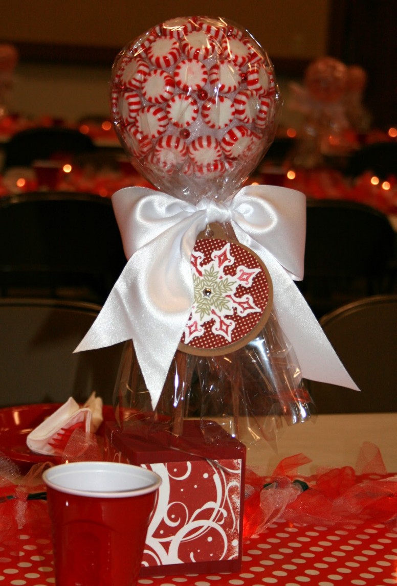 Easy Centerpieces For Christmas