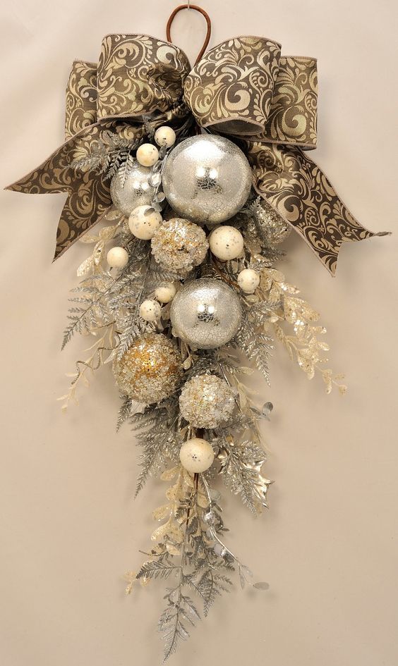 elegant christmas stunning ornament and crystal christmas