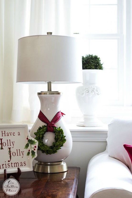 simple and budget friendly ways to decorate for christmas