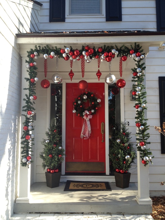 21 Inspiring Christmas Front Porch Decorating Ideas Feed Inspiration
