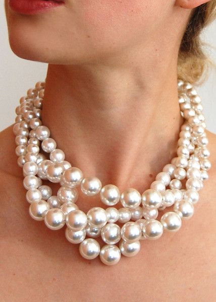 traditional pearl necklace