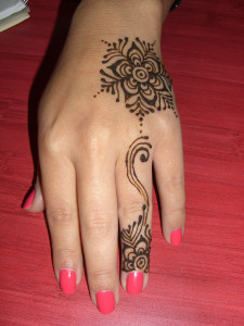 Simple Henna Tattoo On Hand