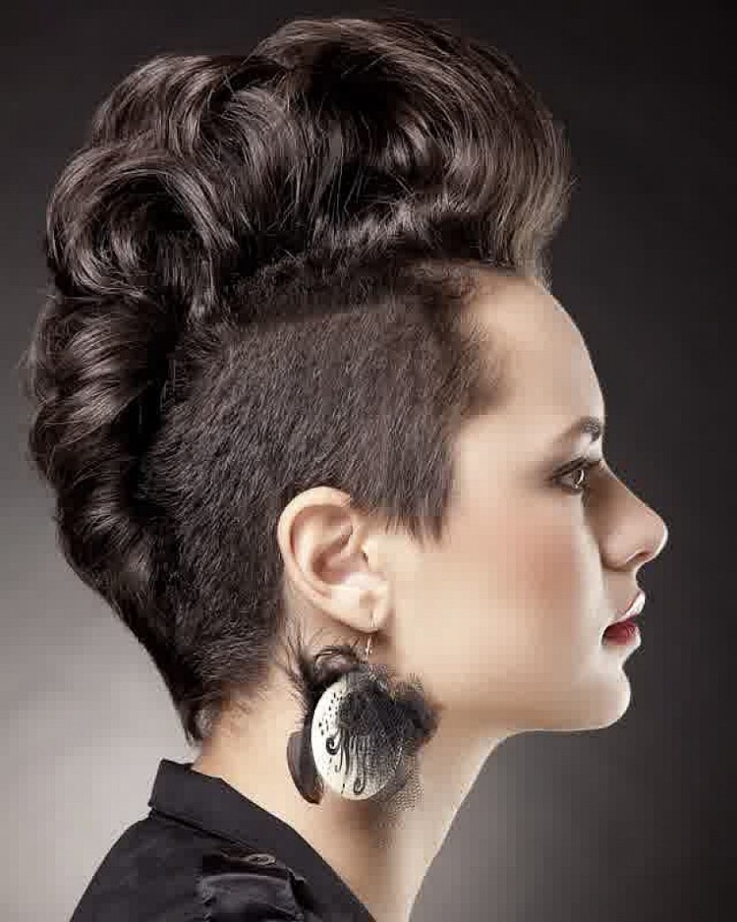 20 Mohawk Hairstyles for Woman - Feed Inspiration