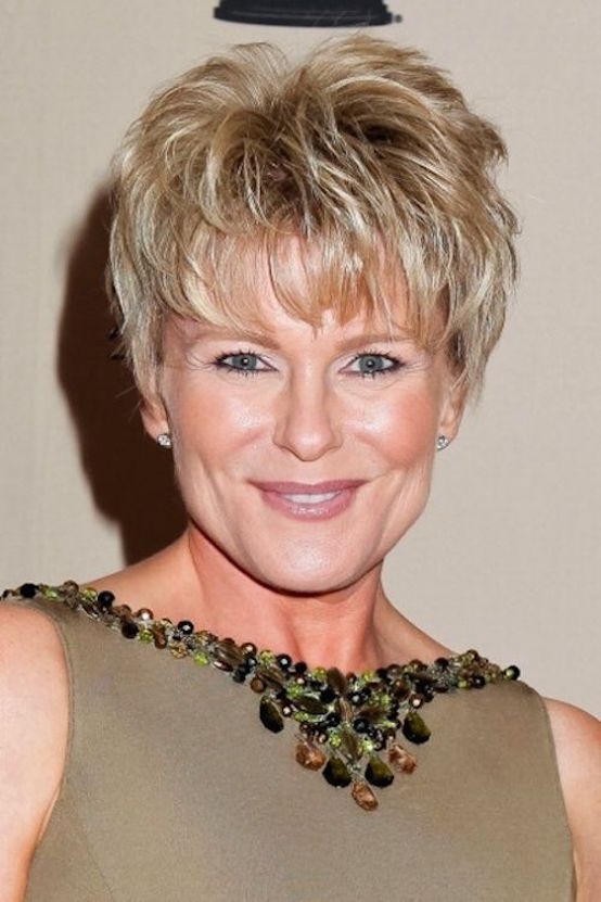 20 Short Hairstyles For Women Over 50 With Fine Hair - Feed Inspiration