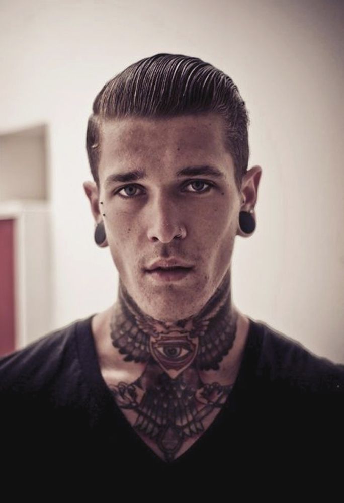 17 Amazing Pompadour Hairstyles For Men - Feed Inspiration